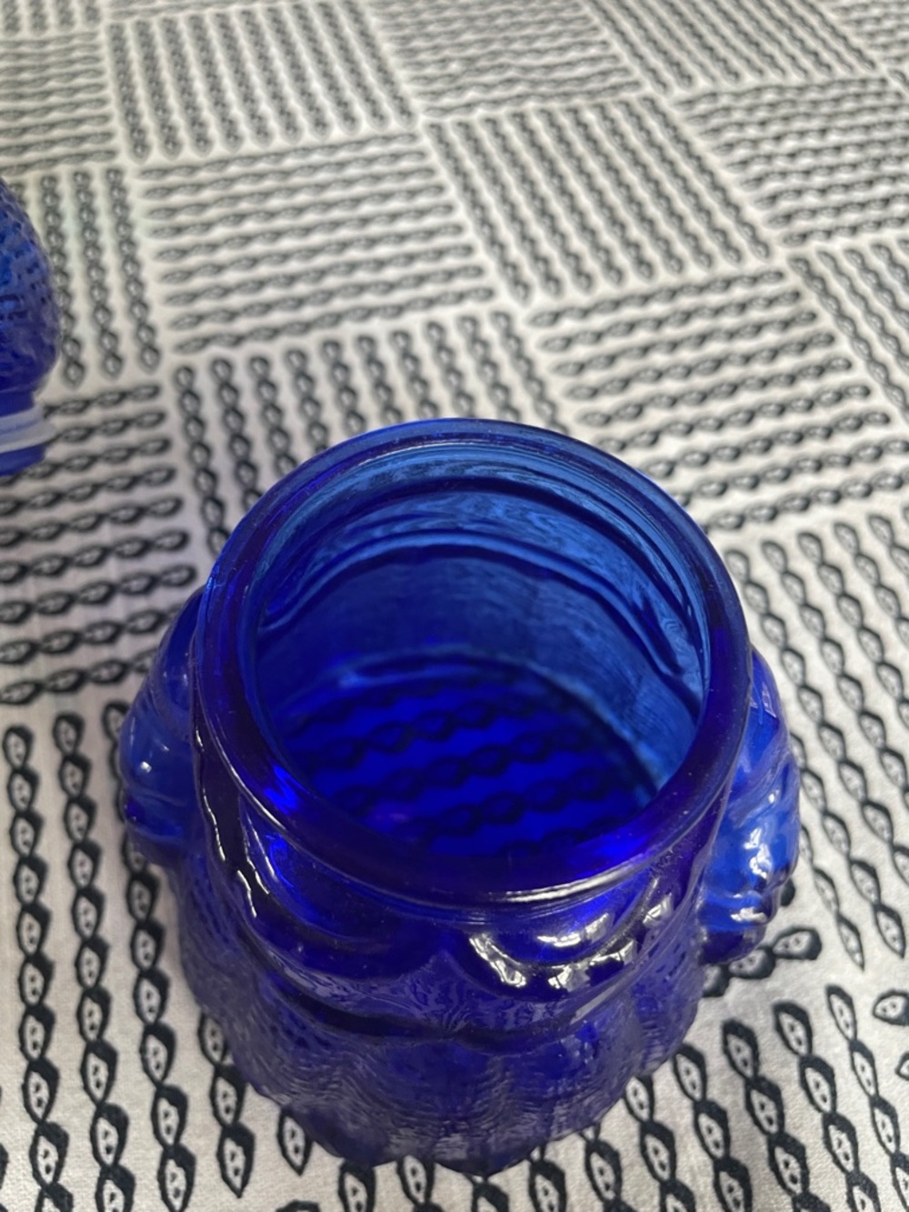 Cobalt Blue glass mother  Bunny with apron Figurine  jar - Picture 7 of 8